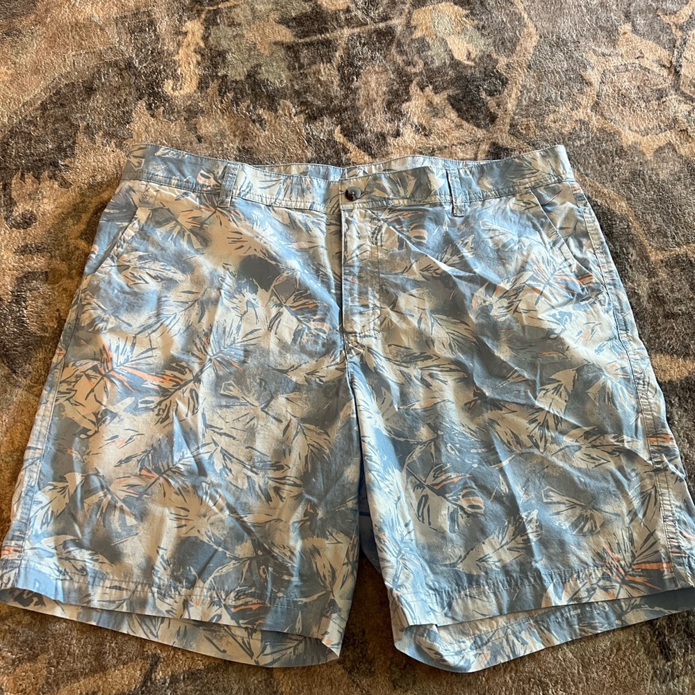 Columbia men’s shorts